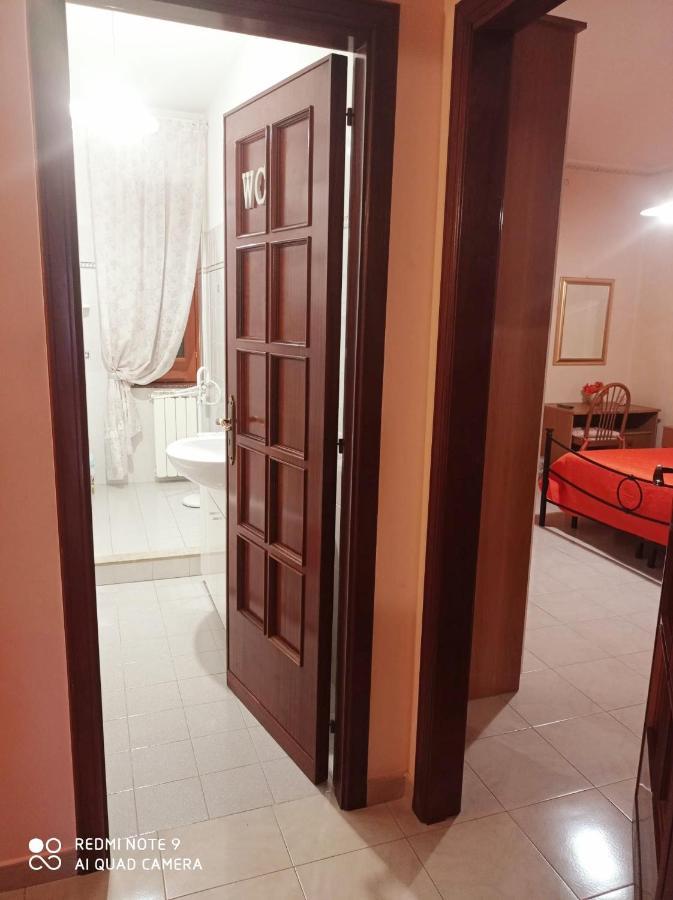 Short Less Apartment-Rooms Milazzo Luaran gambar