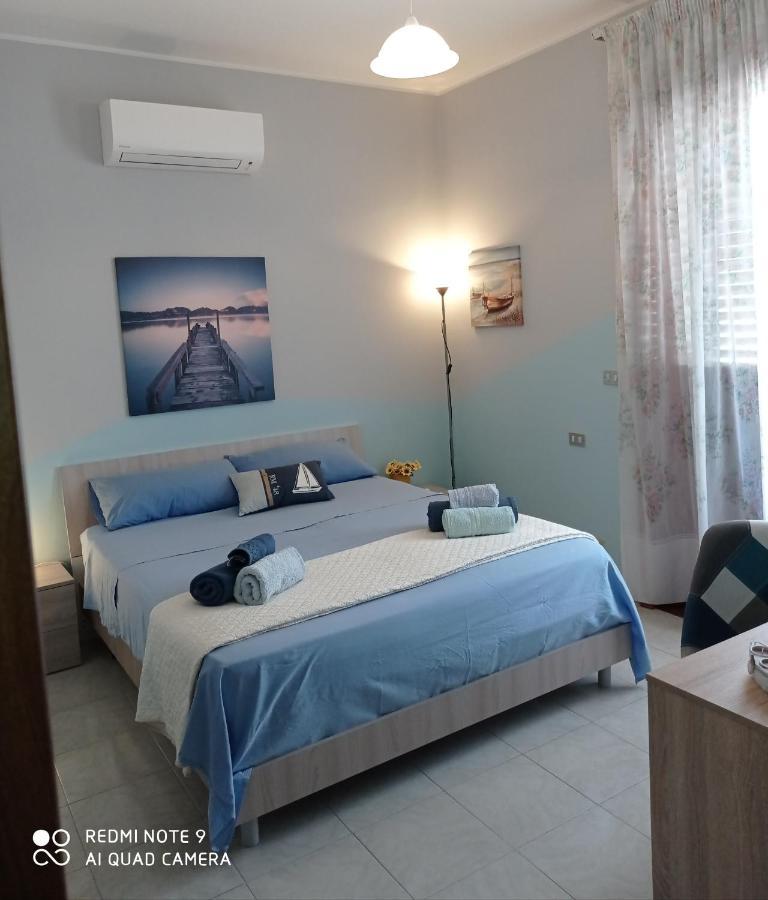 Short Less Apartment-Rooms Milazzo Luaran gambar